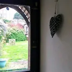 Σπίτι διακοπών Cosy 4-bedroom House In Lovely With Wifi Γουέξφορντ