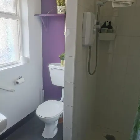 Cosy 4-bedroom House In Lovely With Wifi Wexford