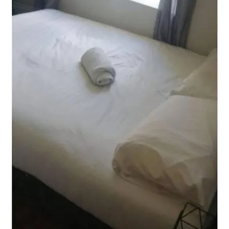 Feriehus Cosy 4-Bedroom House In Lovely Wexford With Wifi